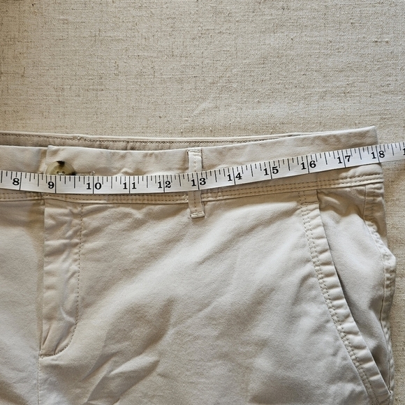 Banana Republic Roll Up City Chino Stone Twill Pants Size 10 - Picture 4 of 16